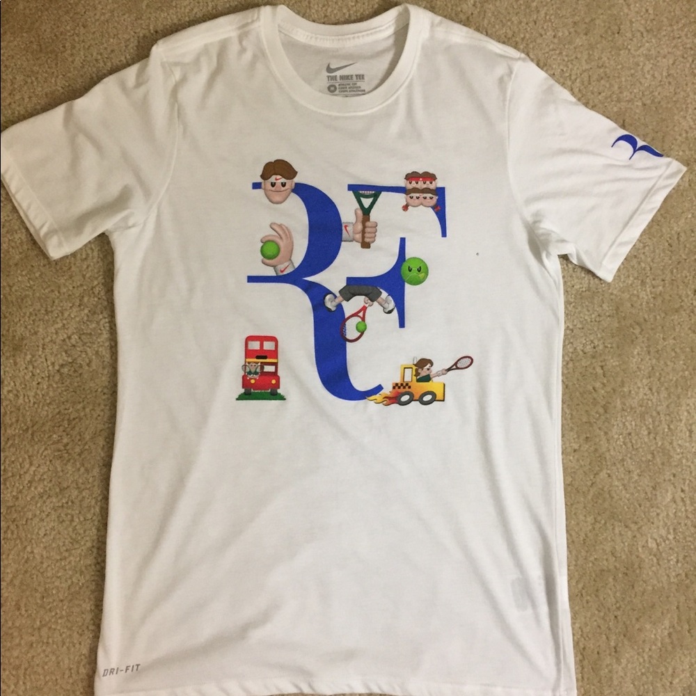 Nike Tennis Roger Federer Emoji T-Shirt - Medium